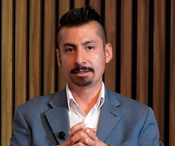 Luis Alberto Rivas Menera — Conferencista de Ventas